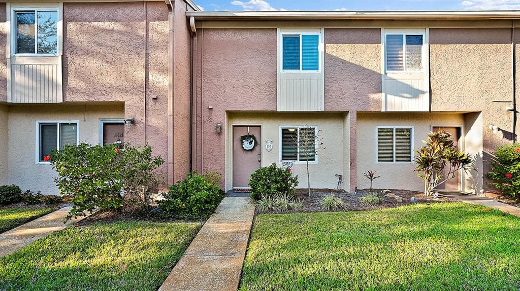 155 114TH TERRACE NE UNIT 155 ST PETERSBURG, FL 33716