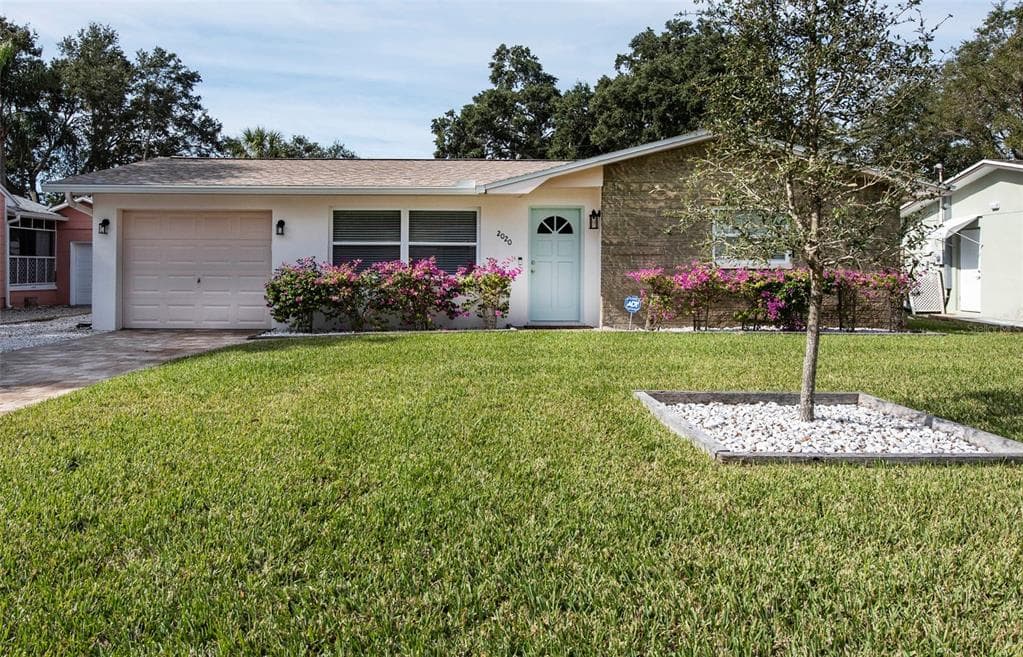 2020 PRINCETON AVENUE DUNEDIN, FL 34698
