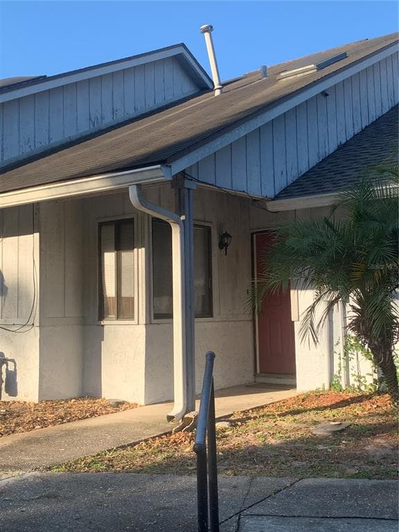 101 N HILL AVENUE UNIT 4 DELAND, FL 32724