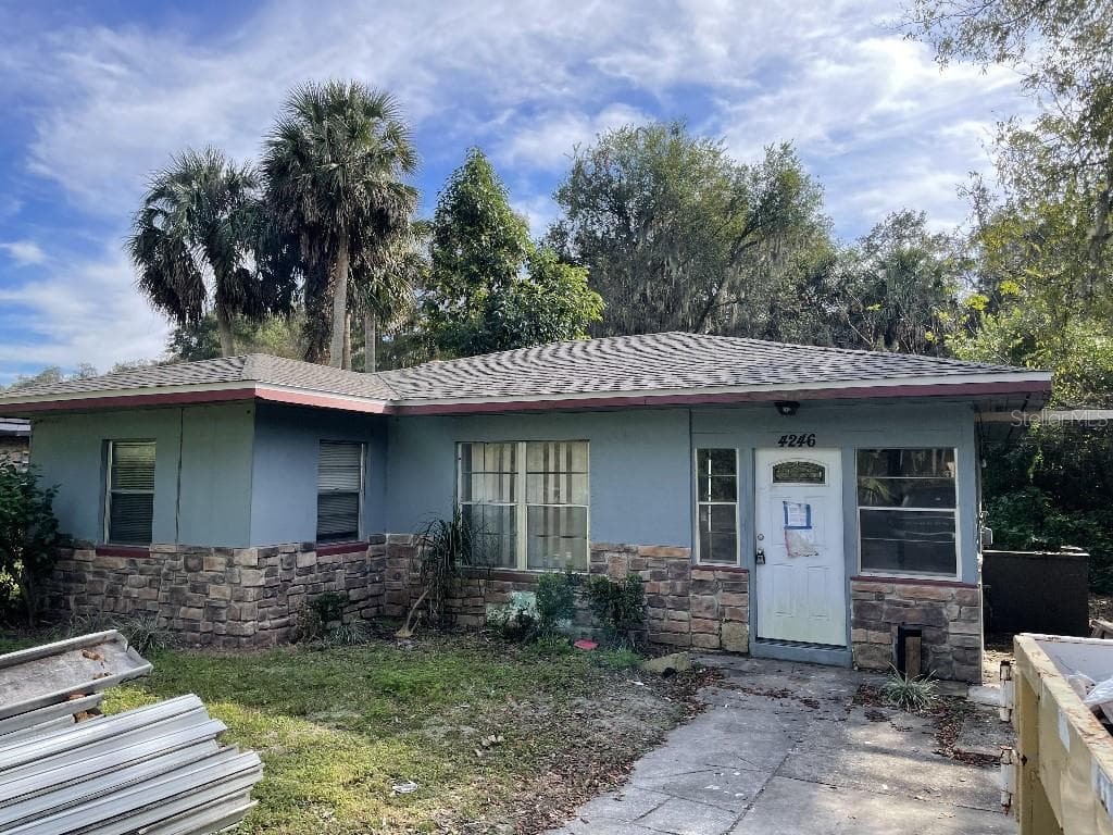4246 CORLEY ISLAND ROAD LEESBURG, FL 34748