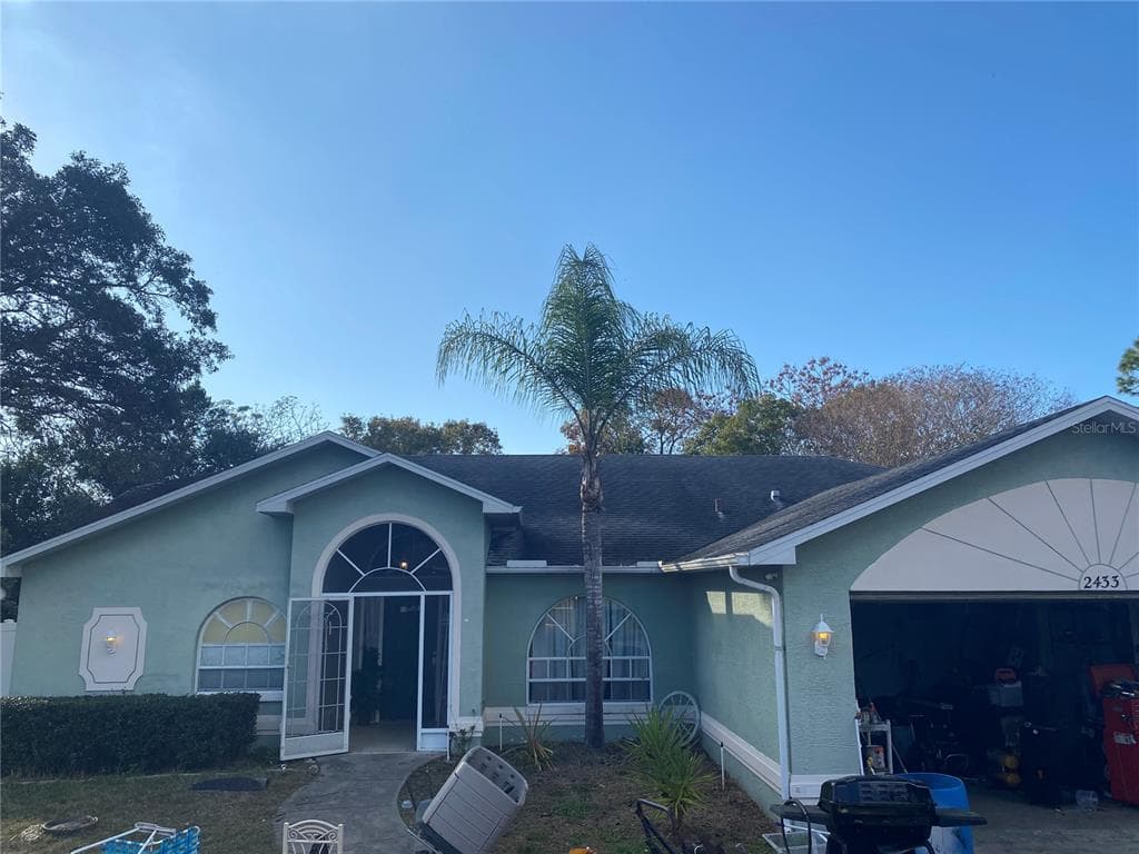 2433 LAKE FOREST AVENUE SPRING HILL, FL 34609