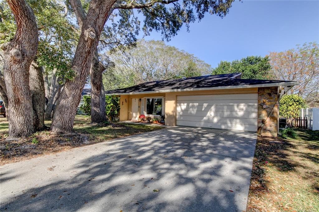 6331 SHANE LANE NEW PORT RICHEY, FL 34653