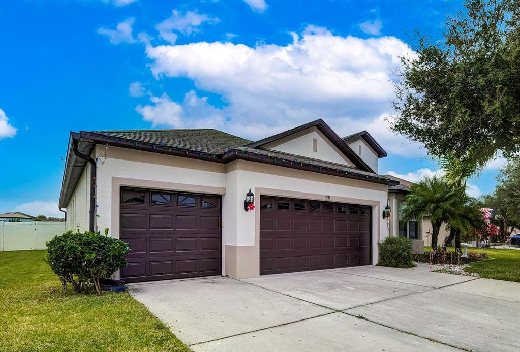 3139 DONINGTON CASTLE LANE LAND O LAKES, FL 34638