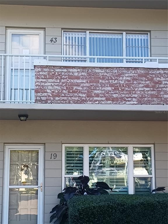 2427 RHODESIAN DRIVE UNIT 43 CLEARWATER, FL 33763