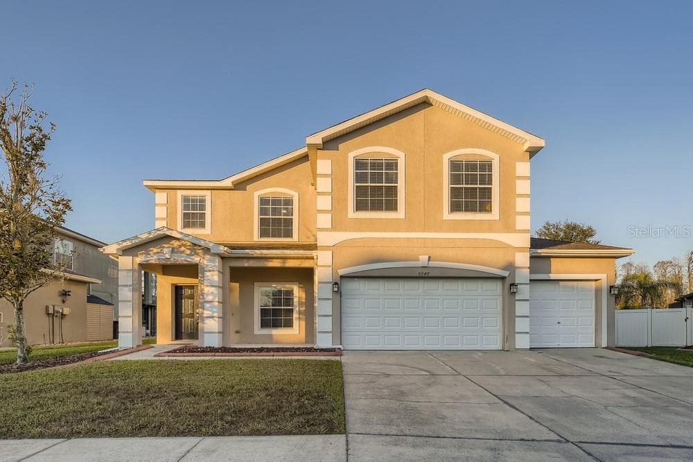 5947 CAPE LOOP LAND O LAKES, FL 34639