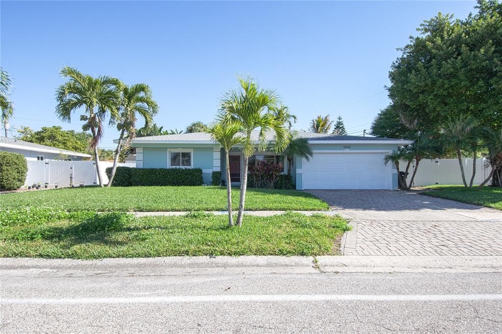 9035 GULF BOULEVARD ST PETE BEACH, FL 33706