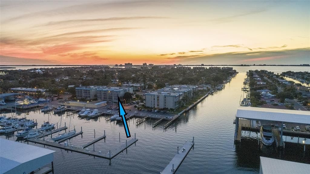 4908 38TH WAY S UNIT 400 ST PETERSBURG, FL 33711
