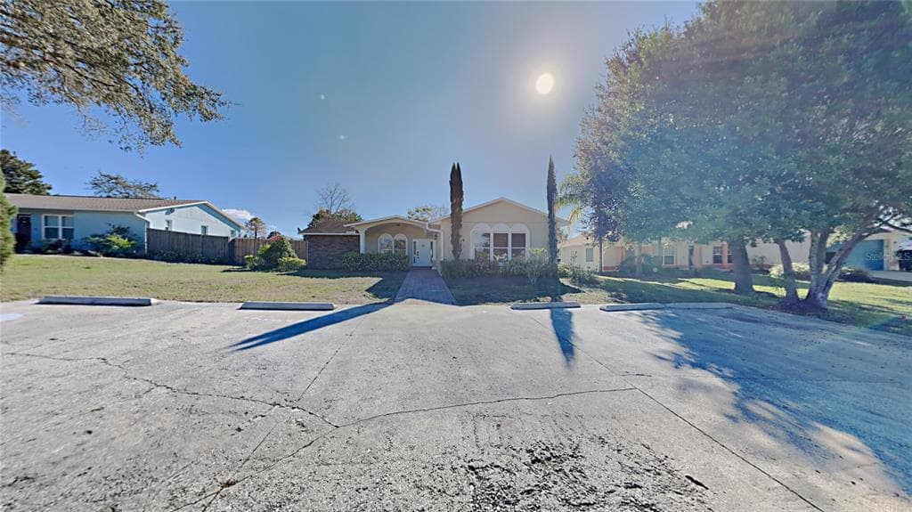 1812 SAXON BOULEVARD DELTONA, FL 32725