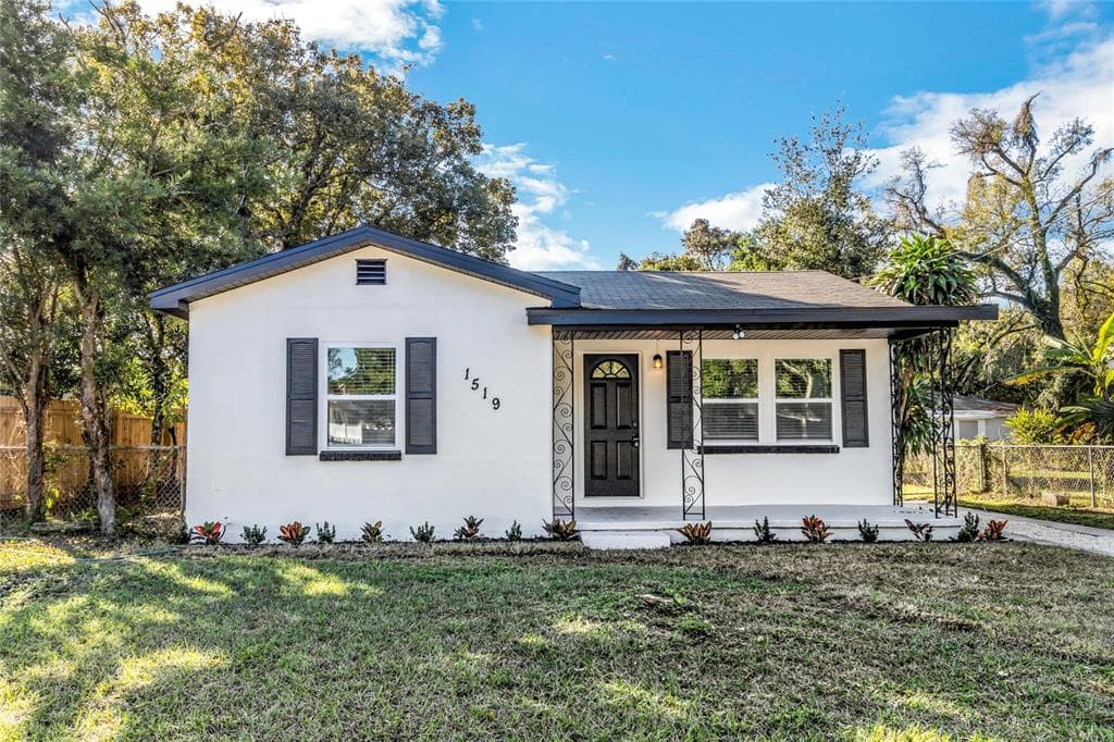 1519 E CARACAS STREET TAMPA, FL 33610