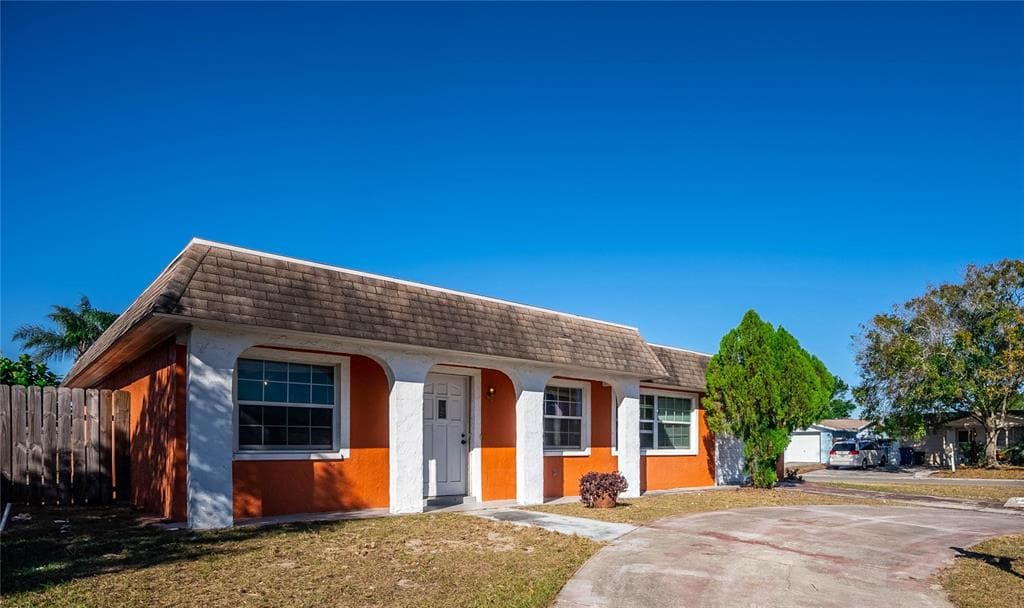 2629 FENTRESS PLACE HOLIDAY, FL 34691