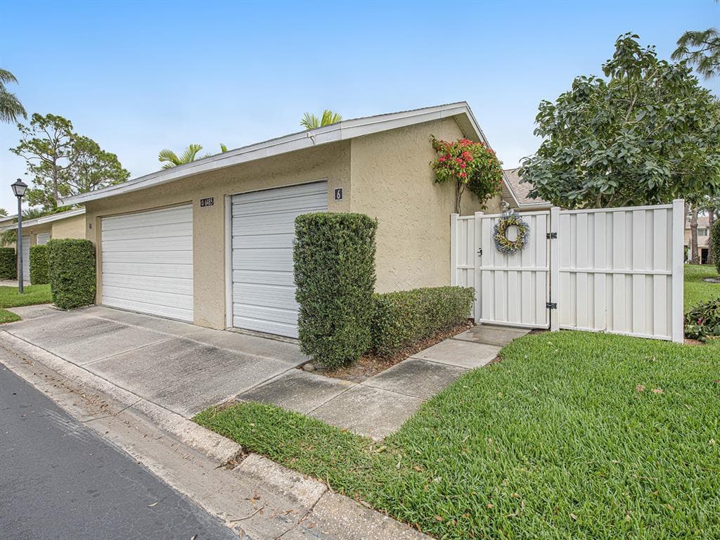 6485 CAPE SABLE WAY NE UNIT 6 ST PETERSBURG, FL 33702