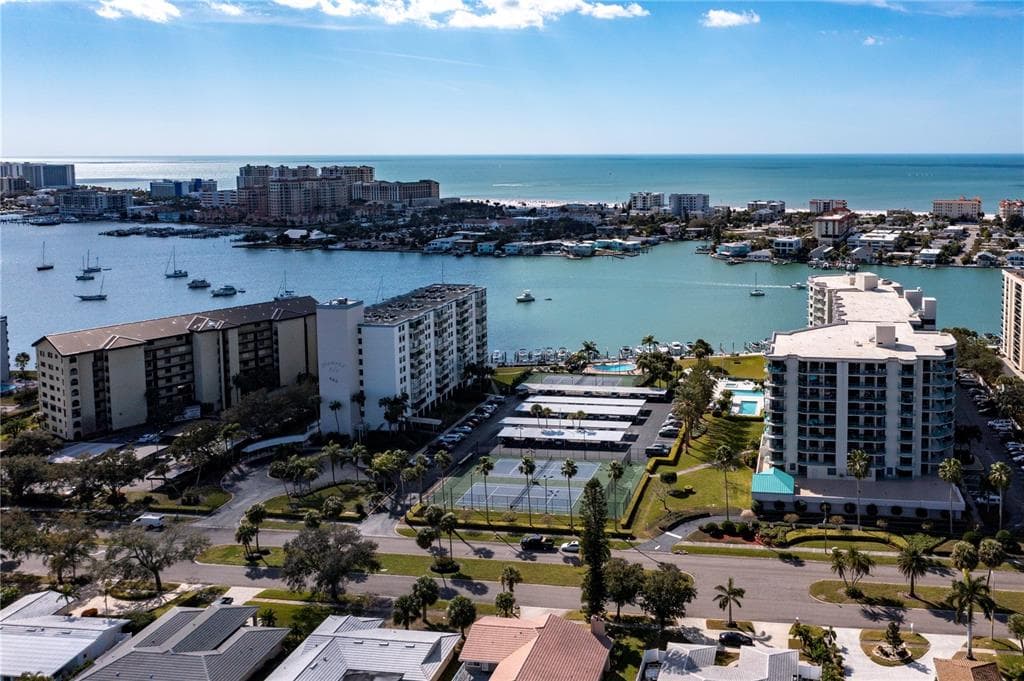 660 ISLAND WAY UNIT 706 CLEARWATER, FL 33767