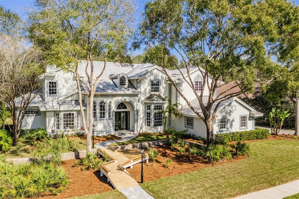 5261 ENCLAVE DRIVE OLDSMAR, FL 34677