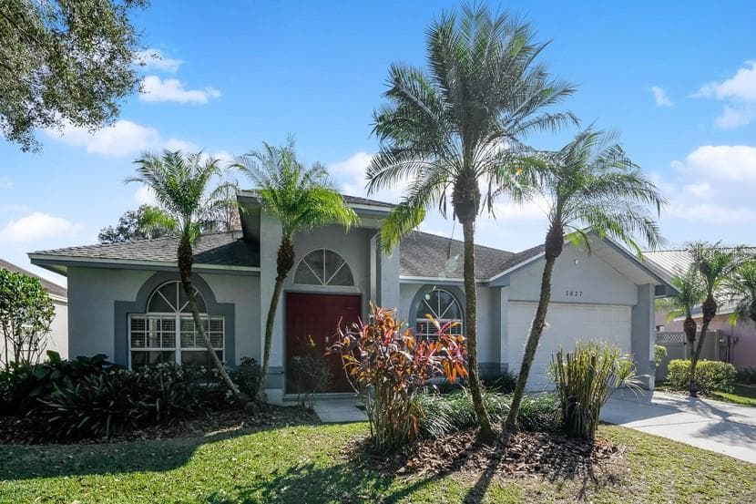 1827 STAYSAIL DRIVE VALRICO, FL 33594
