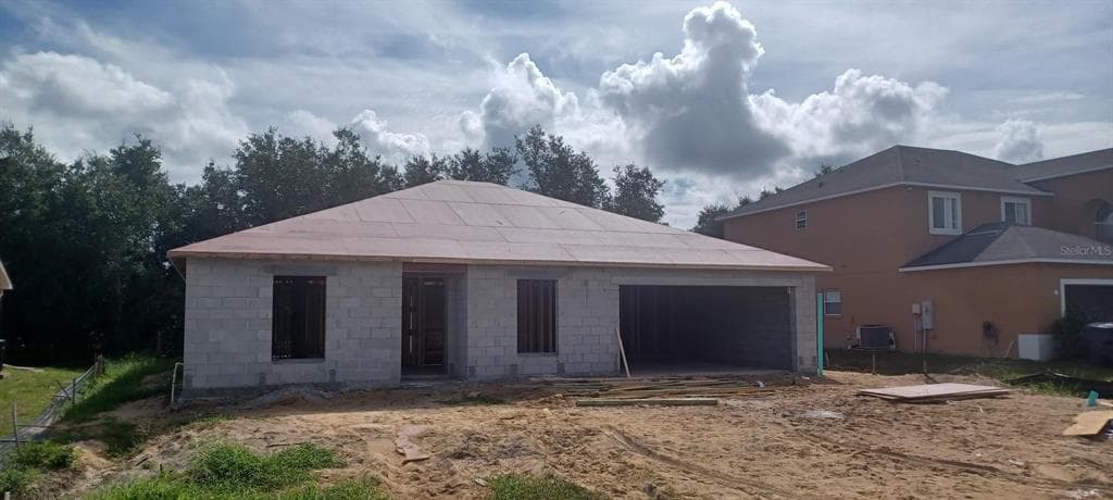 374 KINGFISH DRIVE POINCIANA, FL 34759