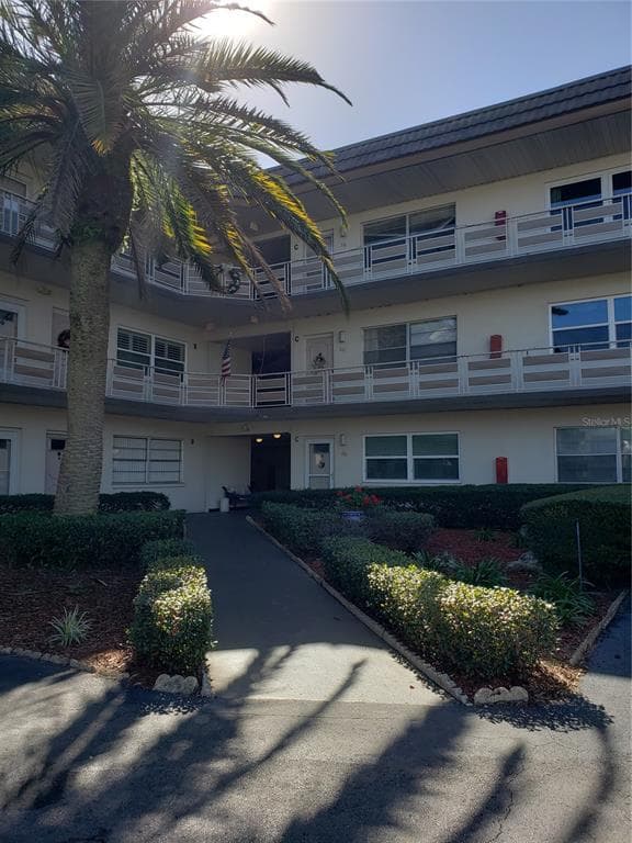 5750 80TH STREET N UNIT C202 ST PETERSBURG, FL 33709