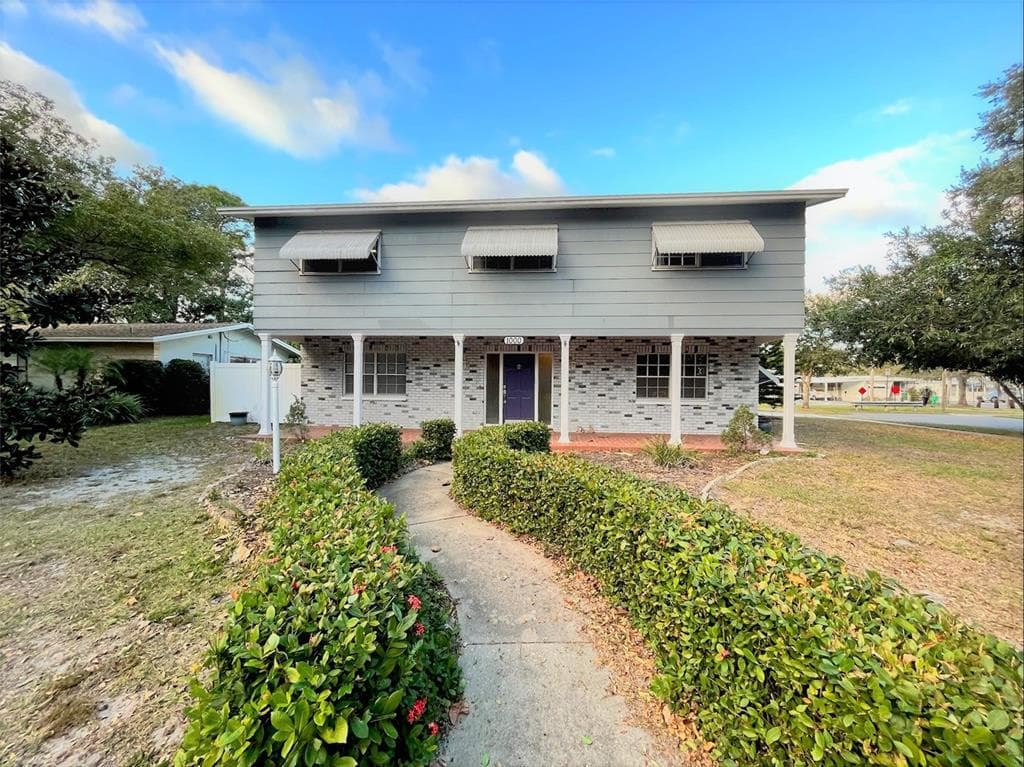 1000 CHINABERRY ROAD
