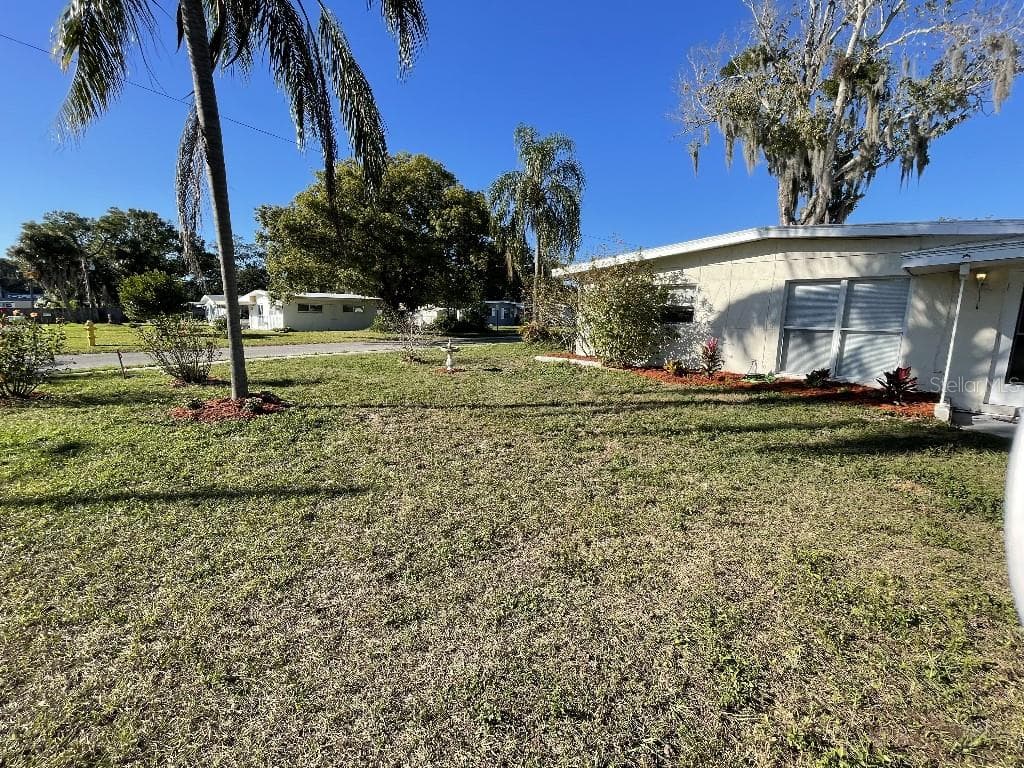 5323 CARLTON ROAD NEW PORT RICHEY, FL 34652