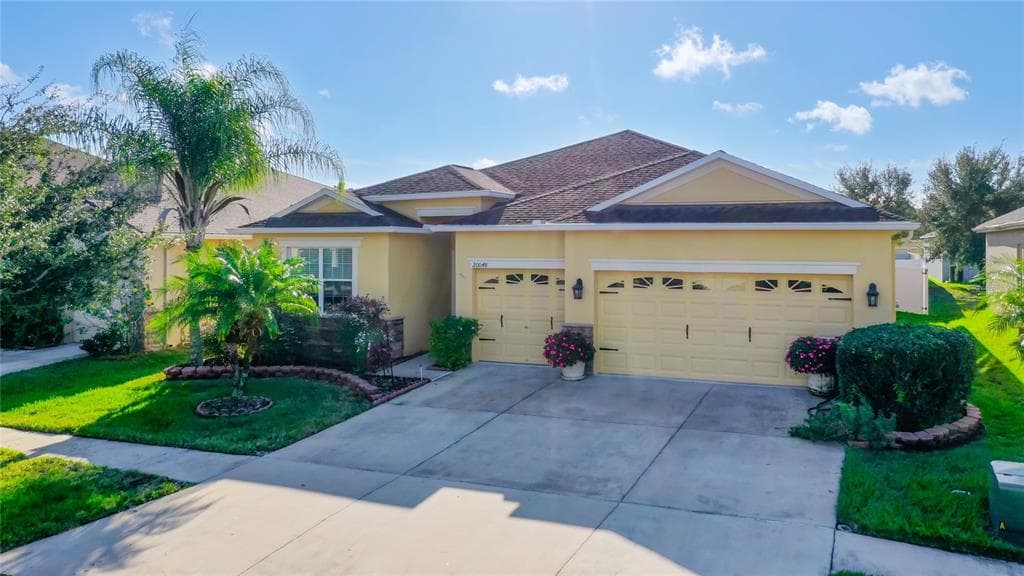 20048 OAKFLOWER AVENUE TAMPA, FL 33647