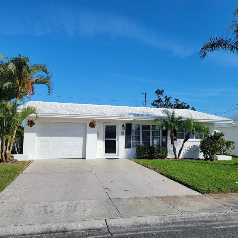 3715 98TH AVENUE N UNIT 3 PINELLAS PARK, FL 33782