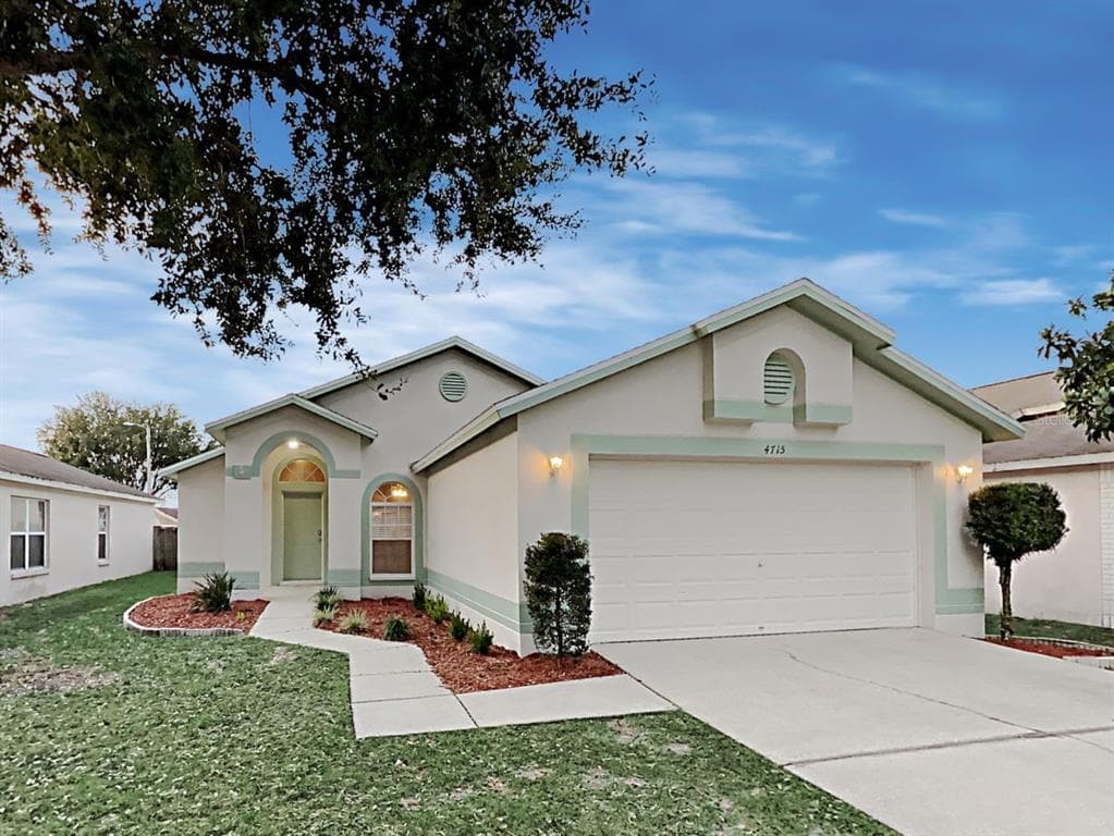 4715 RAMSHEAD DRIVE VALRICO, FL 33594
