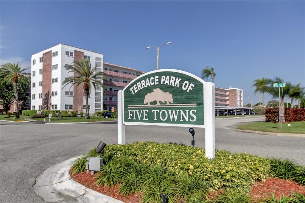 5705 80TH STREET N UNIT 305 ST PETERSBURG, FL 33709