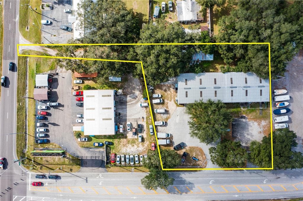 112 N MULRENNAN ROAD VALRICO, FL 33594