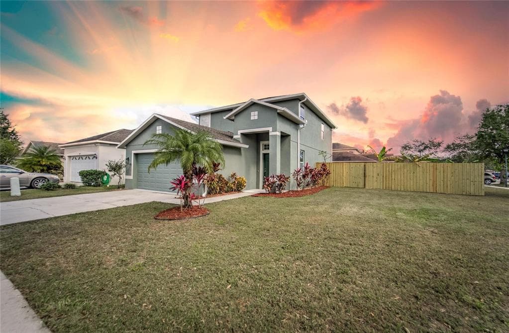 826 COLLEGE CHASE DRIVE RUSKIN, FL 33570