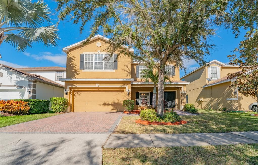8847 CAMERON CREST DRIVE TAMPA, FL 33626