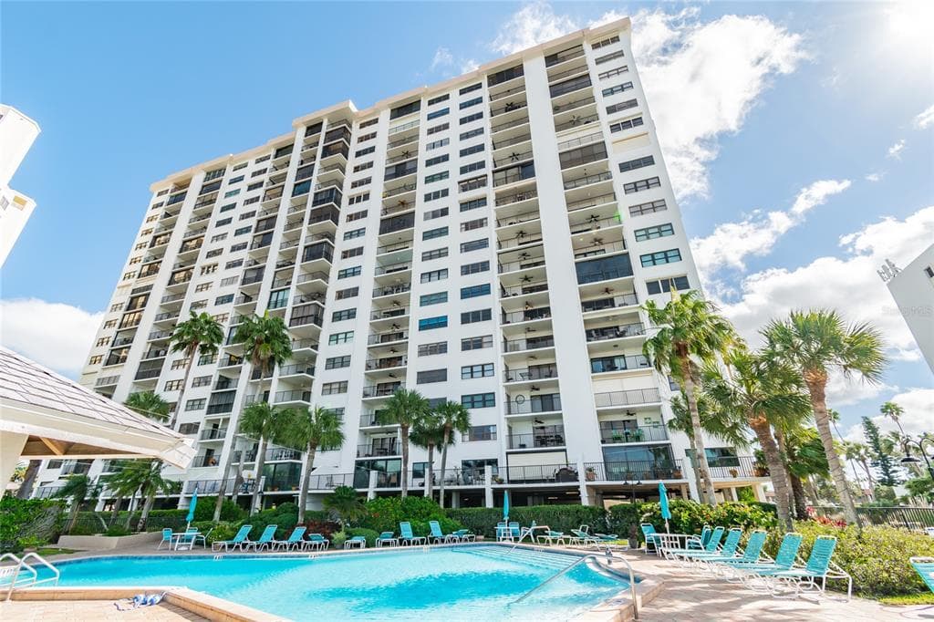 1230 GULF BOULEVARD UNIT 501 CLEARWATER, FL 33767