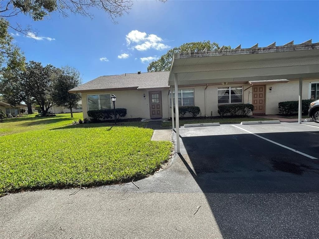 110 GLOUCESTER BOULEVARD UNIT 346 SUN CITY CENTER, FL 33573