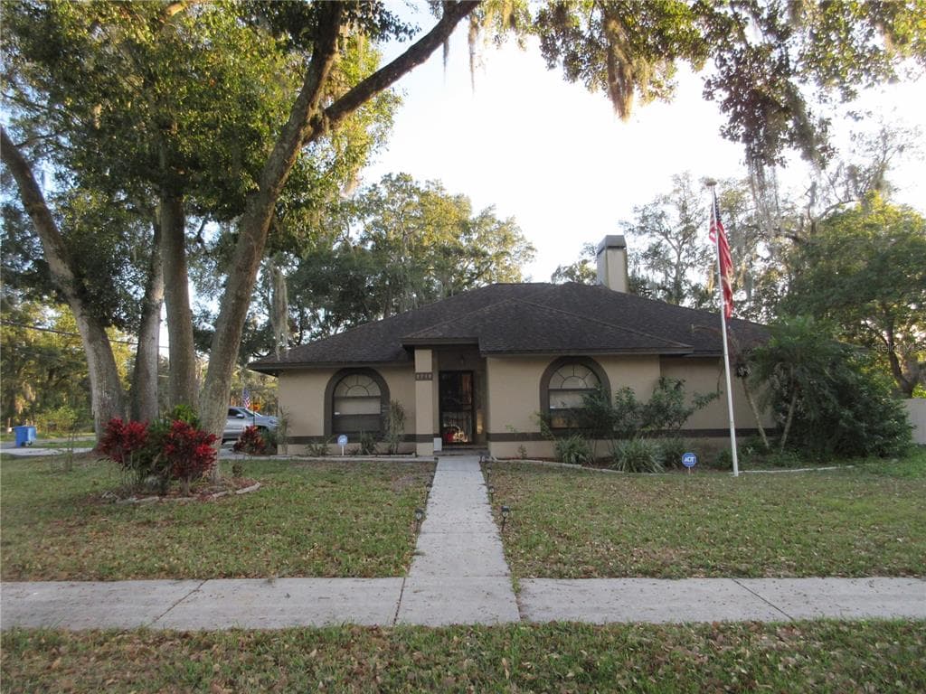 2713 SAVANNAH DRIVE
