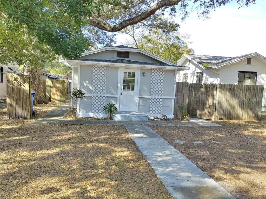 3100 XENIA STREET N ST PETERSBURG, FL 33713
