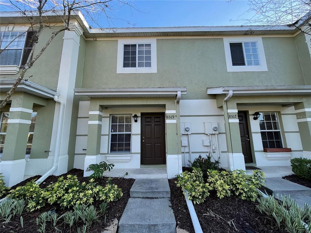8519 TRAIL WIND DRIVE TAMPA, FL 33647
