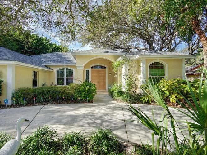2886 ARMADILLO DRIVE PALM HARBOR, FL 34683