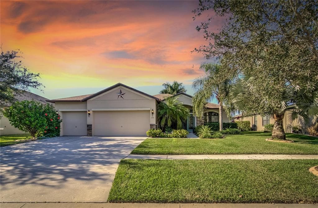 313 STAR SHELL DRIVE APOLLO BEACH, FL 33572