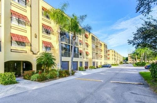 5849 PARK STREET N UNIT 302 ST PETERSBURG, FL 33709