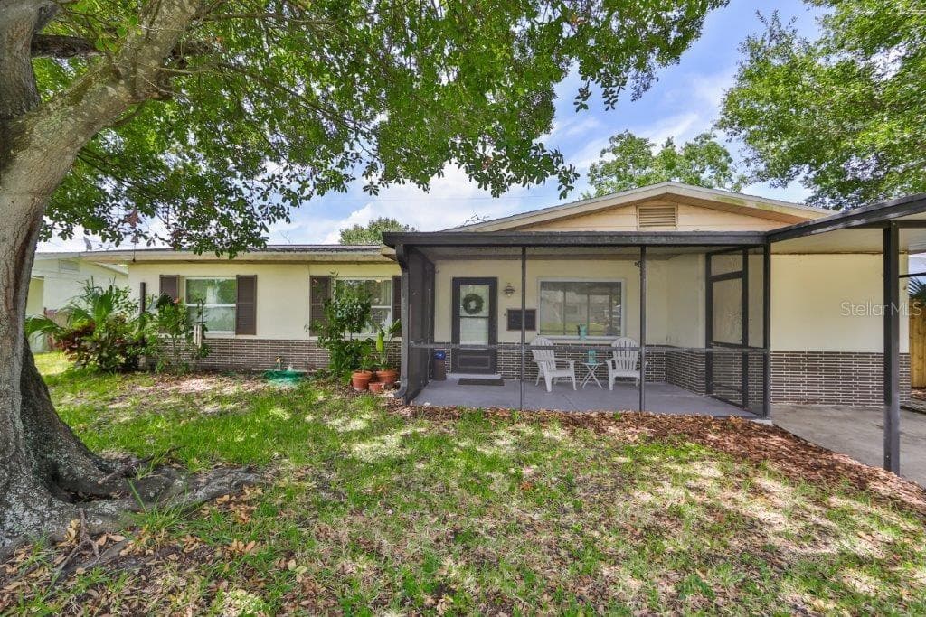 516 FLORIDA CIRCLE S APOLLO BEACH, FL 33572