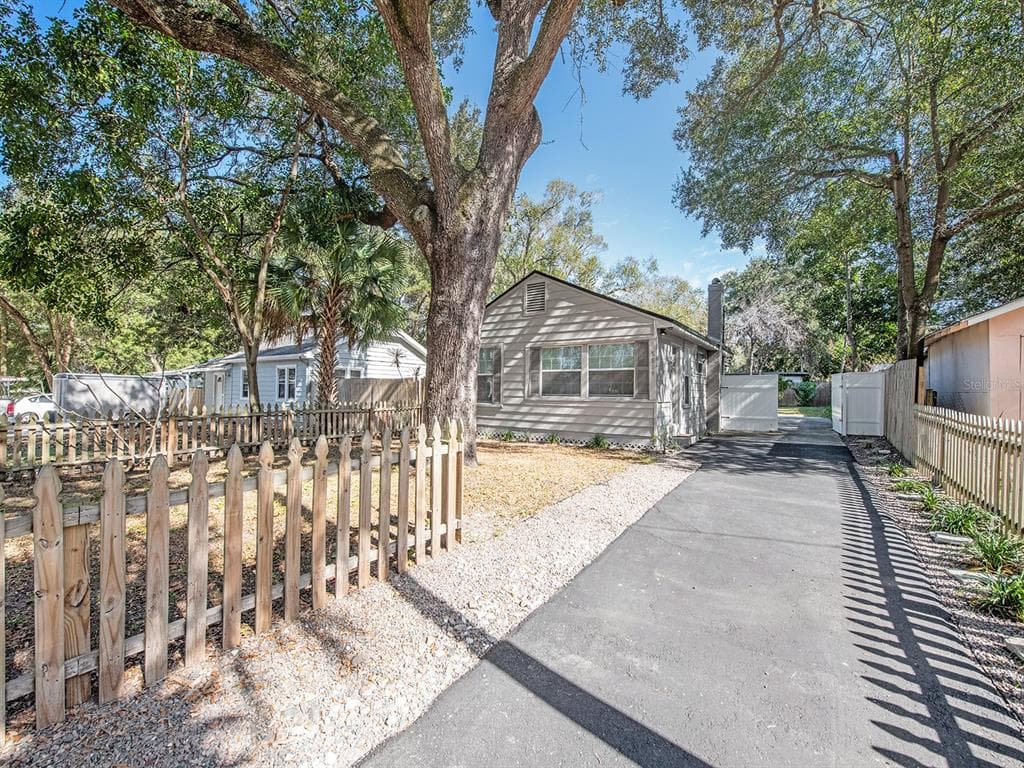 5819 39TH STREET N ST PETERSBURG, FL 33714
