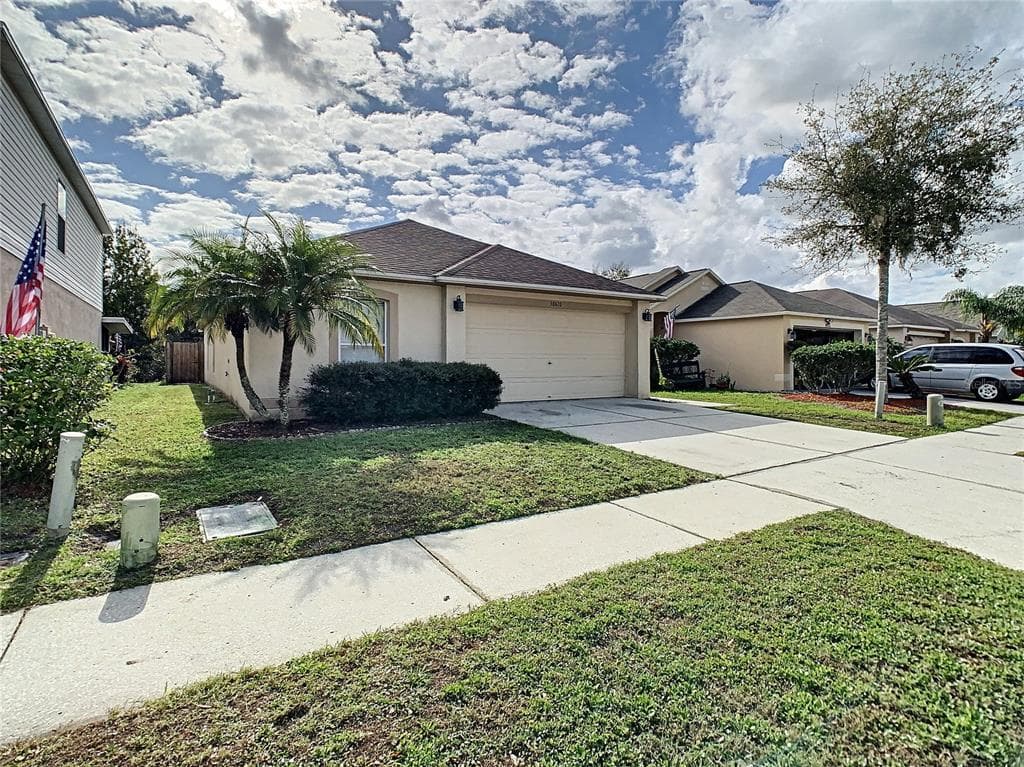 30610 BIRDHOUSE DRIVE WESLEY CHAPEL, FL 33545