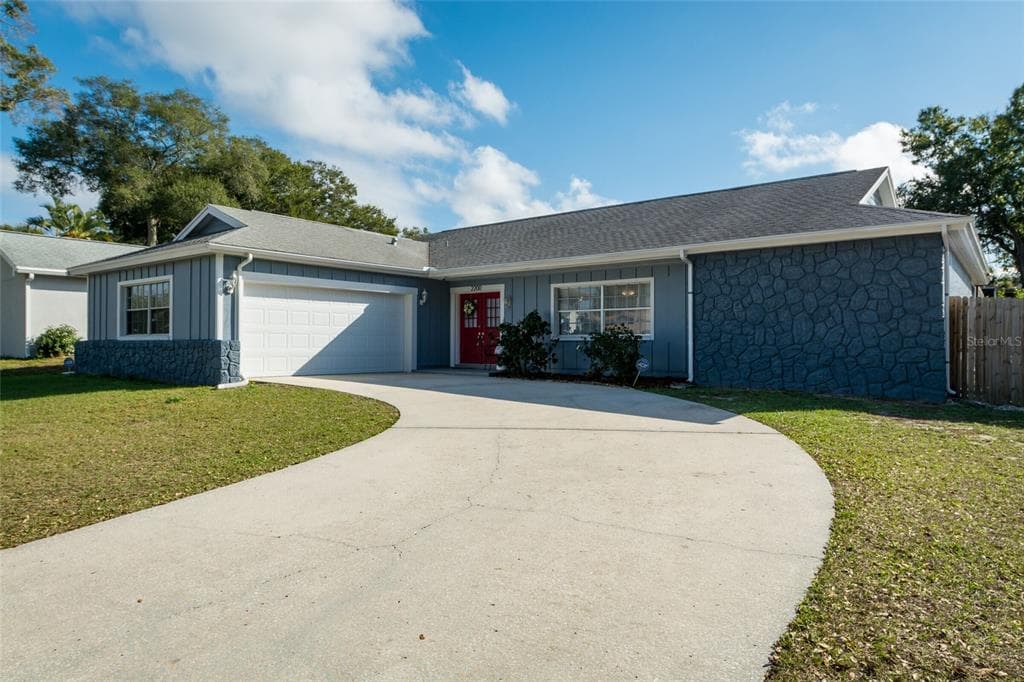 2200 CITRUS VALLEY CIRCLE PALM HARBOR, FL 34683