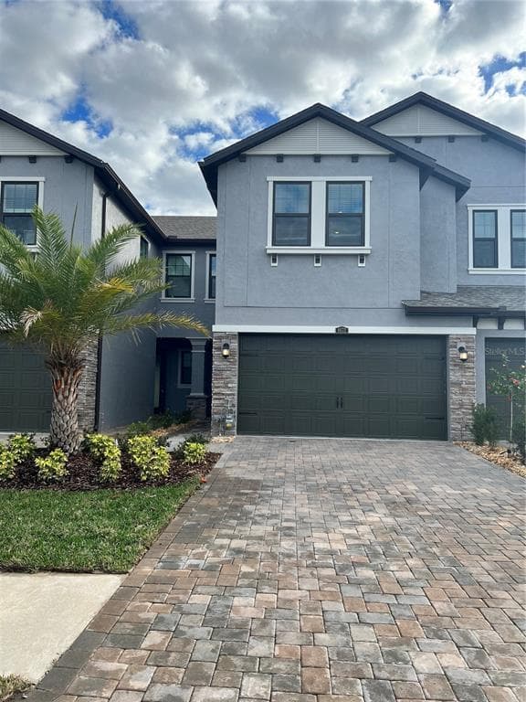 4672 LAGONA LANE WESLEY CHAPEL, FL 33543