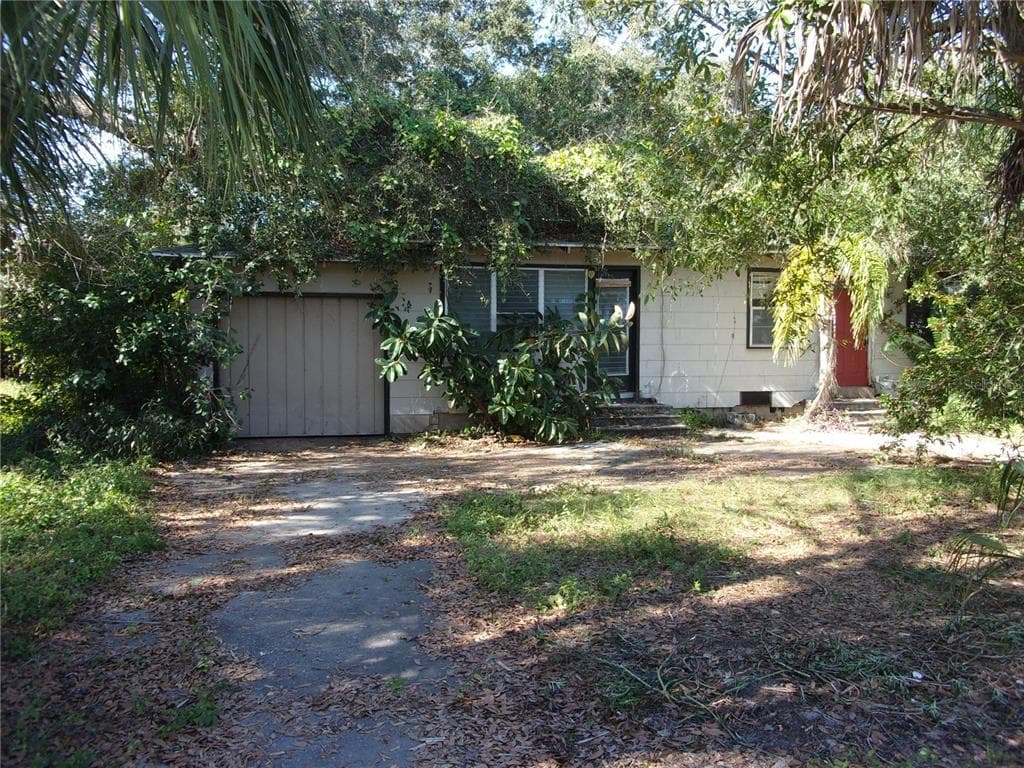 6518 29TH STREET N ST PETERSBURG, FL 33702