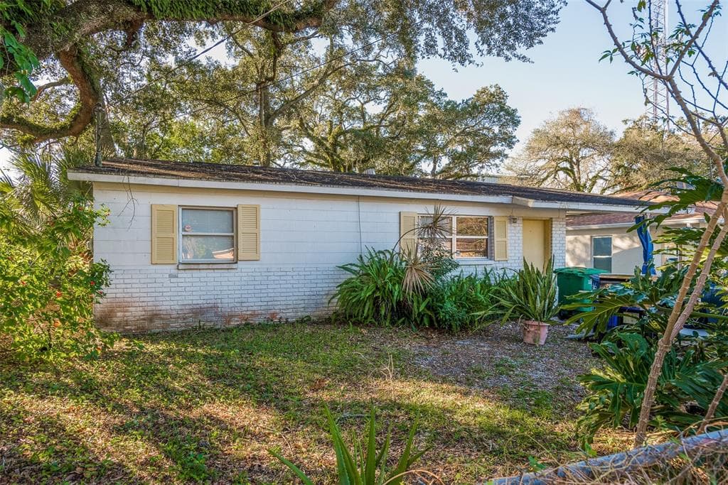8406 N 9TH STREET TAMPA, FL 33604