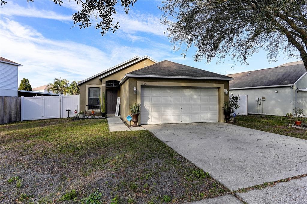 10552 OPUS DRIVE RIVERVIEW, FL 33579