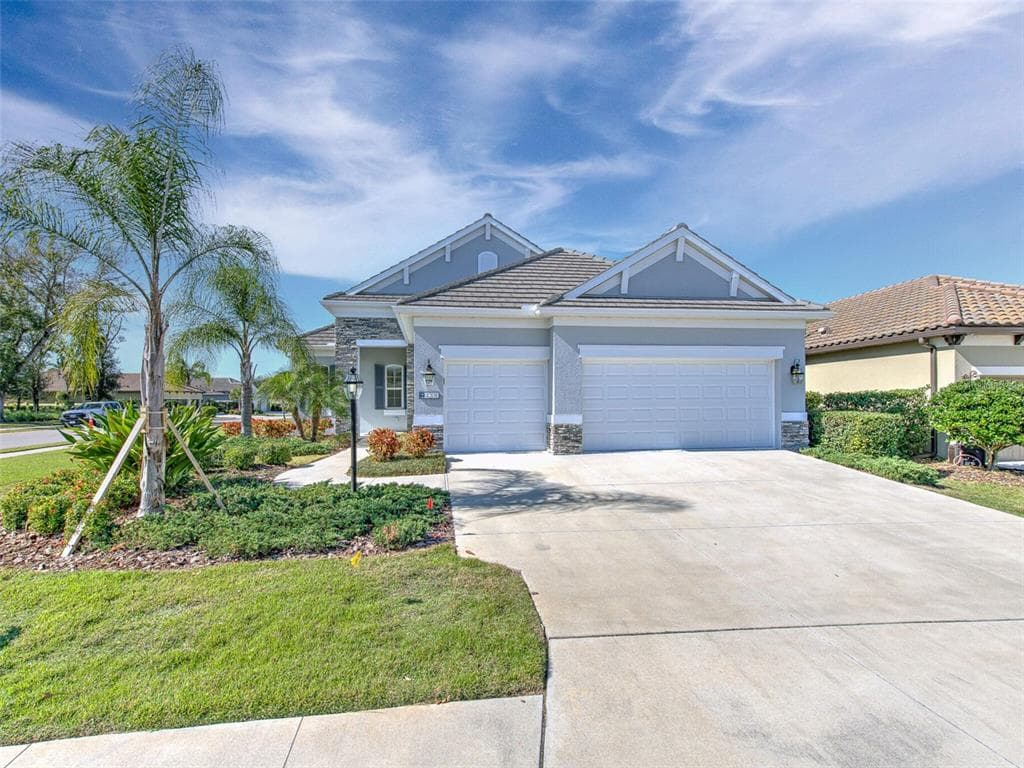 4208 MIDNIGHT BLUE RUN BRADENTON, FL 34211