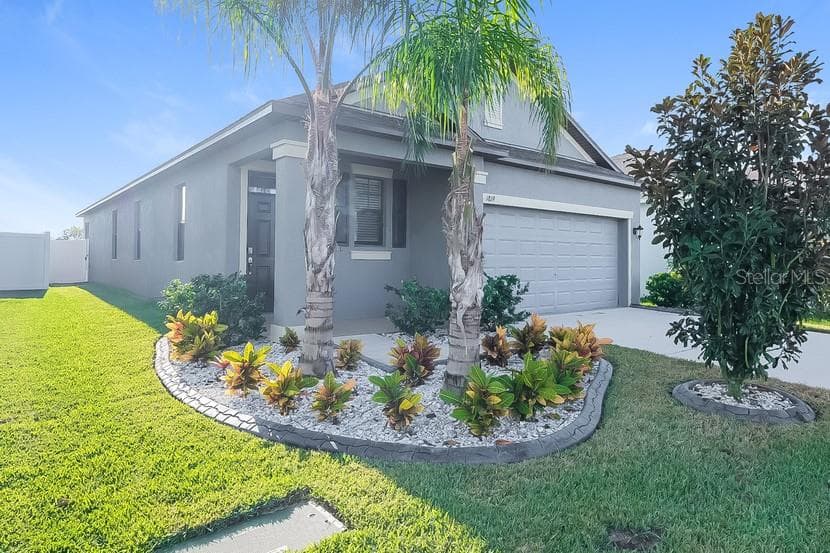 1819 REDMOND BROOK LANE RUSKIN, FL 33570