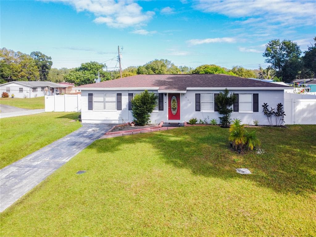 4002 FAWN CIRCLE TAMPA, FL 33610