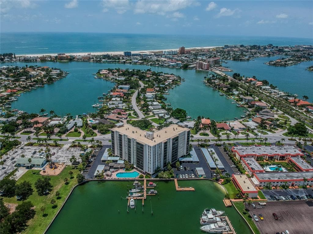 10355 PARADISE BOULEVARD UNIT 310 TREASURE ISLAND, FL 33706