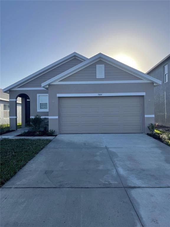 5464 OXFORD GRAY ROAD WESLEY CHAPEL, FL 33545